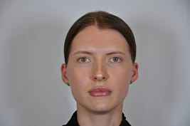 В фас