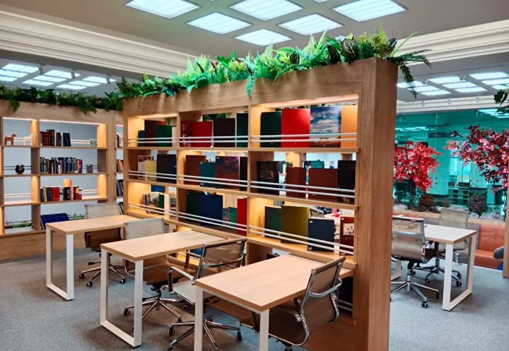 Порно адамдарды жылқылармен қараңыз